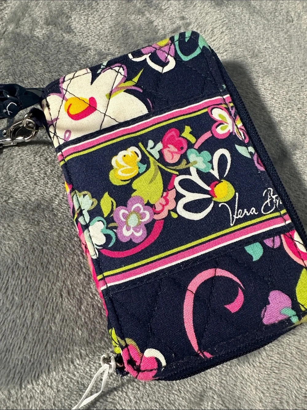 NWTS Vera Bradley Navy Floral Quilted Wristlet wallet/Card Case🦋🩷💚